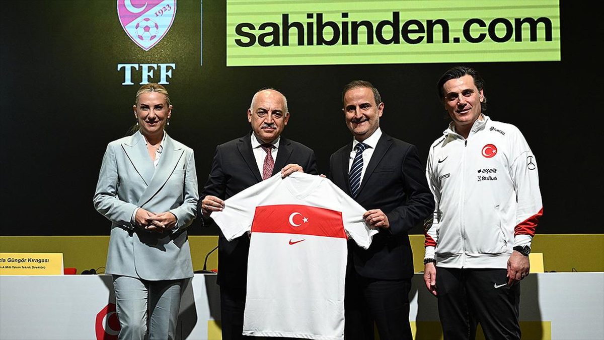 TFF Başkanı Büyükekşi: A Milli Futbol Takımı’mızın yükselişinin devam edeceğine inancımız tamdır