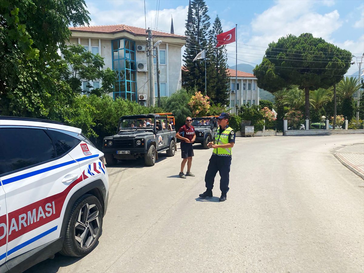 Alanya'da safari araçları denetlendi