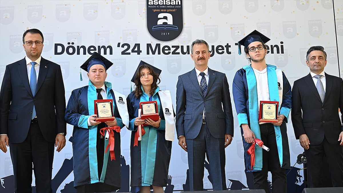 ASELSAN Mesleki ve Teknik Anadolu Lisesi ilk mezunlarını verdi