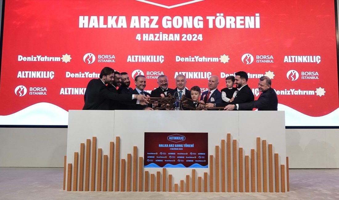 Borsa İstanbul'da gong, başta