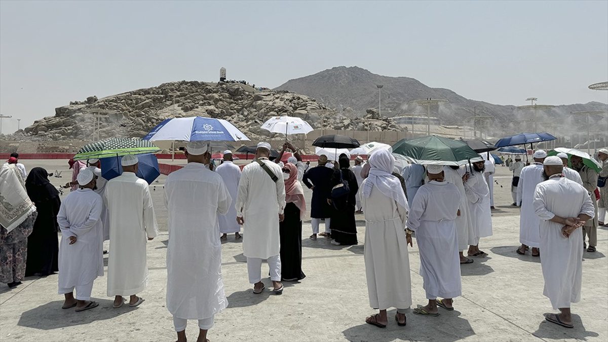 Diyanet, 84 bin 942 hacı adayını 655 otobüsle Arafat’a taşıyacak