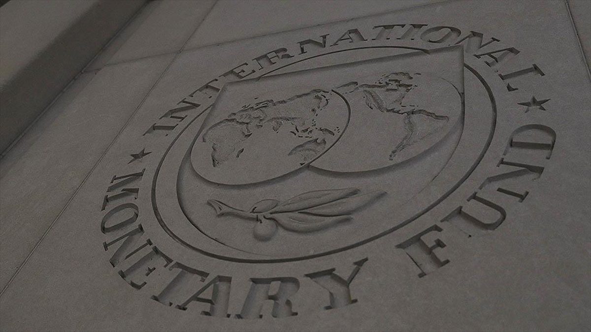 IMF: Mali politikalar üretken yapay zekanın iş gücü piyasası üzerindeki olumsuz etkilerini hafifletebilir