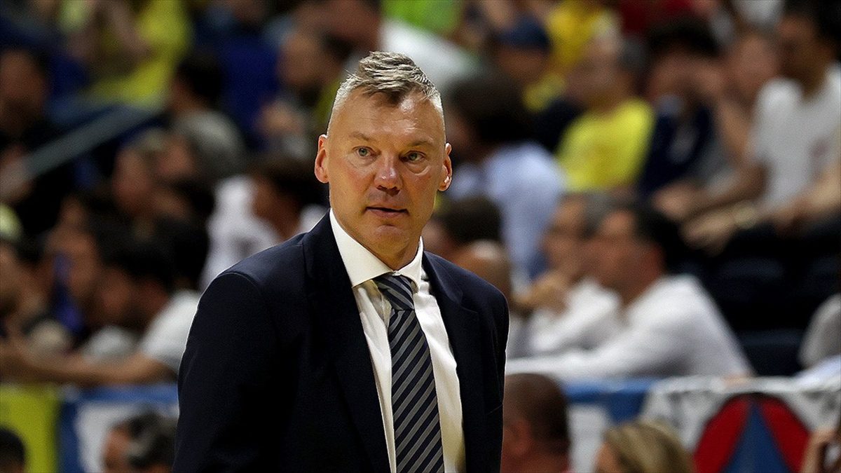 Sarunas Jasikevicius ilk sezonunda “duble” yaptı