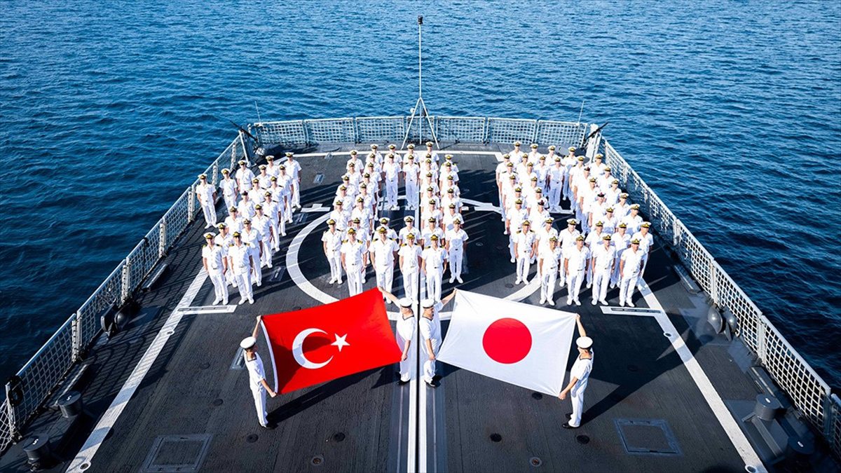 TCG Kınalıada Korveti, Japonya’ya ulaştı