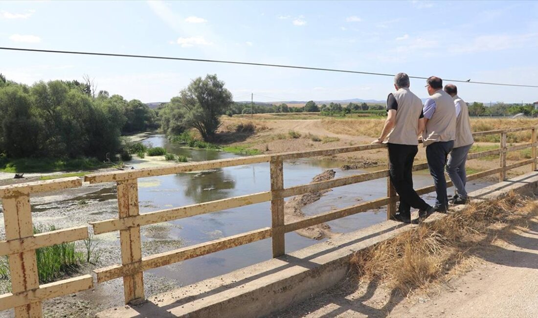 Edirne'de, Tunca Nehri'ndeki su