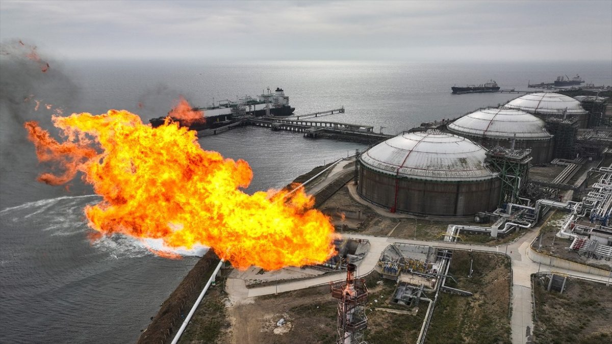 Türkiye’nin doğal gaz ithalatı geçen yıl yüzde 7,64 azalışla 50,48 milyar metreküp oldu