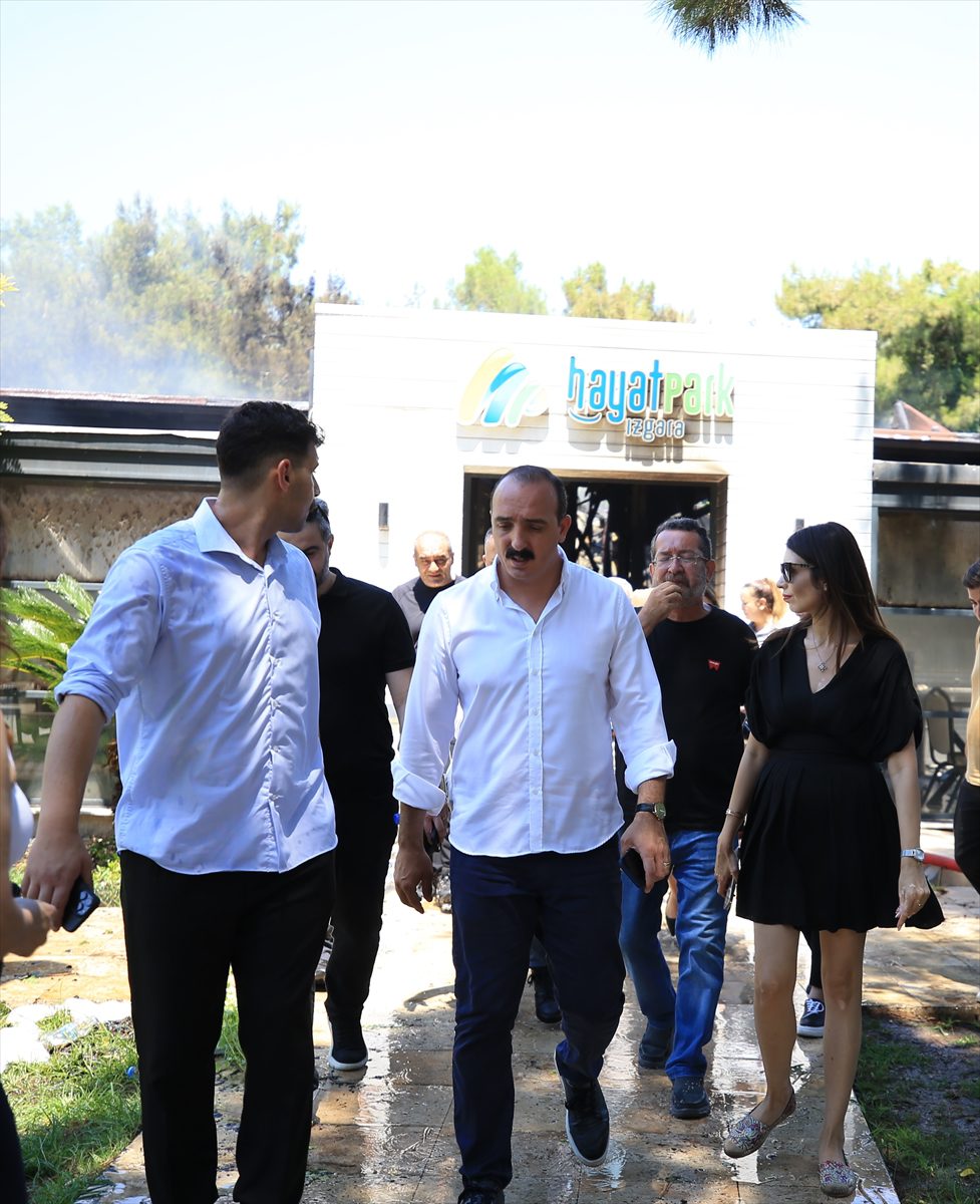 GÜNCELLEME 2 – Antalya’da ormanlık alandaki restoranda çıkan yangın kontrol altına alındı