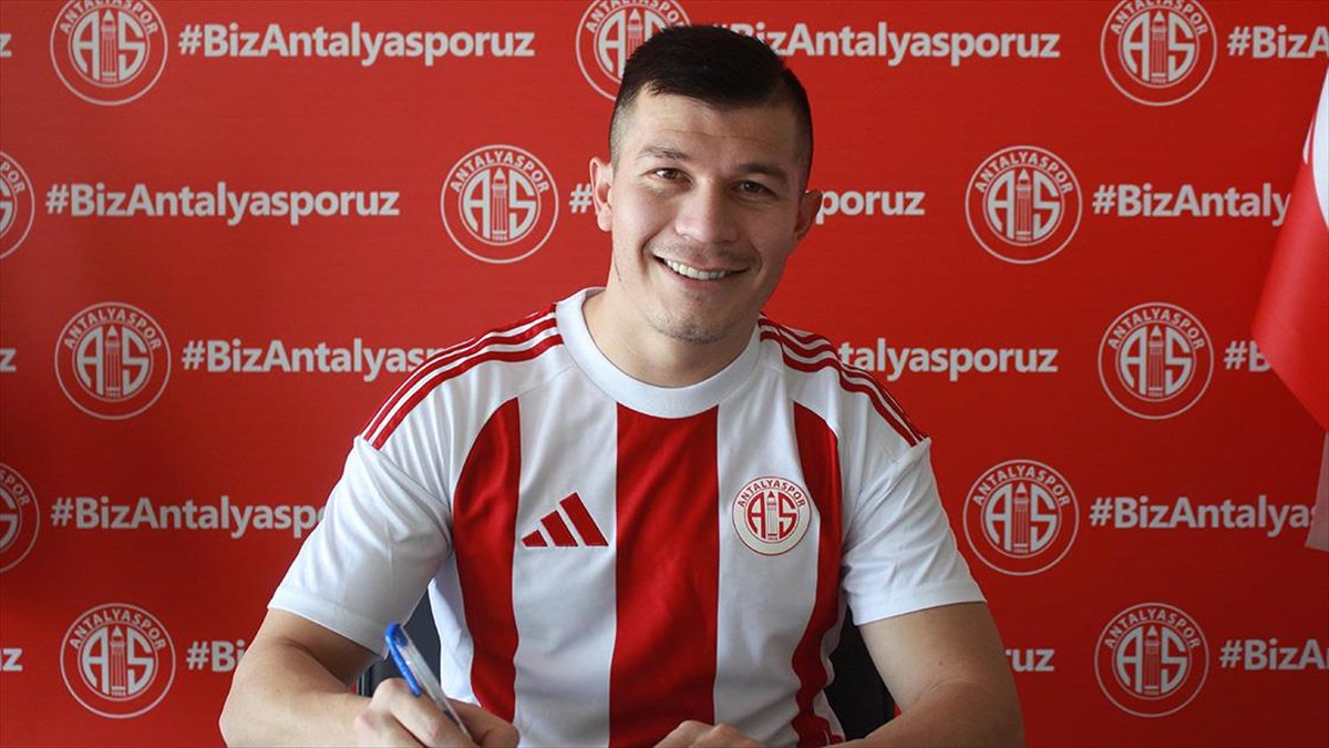 Antalyaspor, Paraguaylı forvet Samudio’yu transfer etti