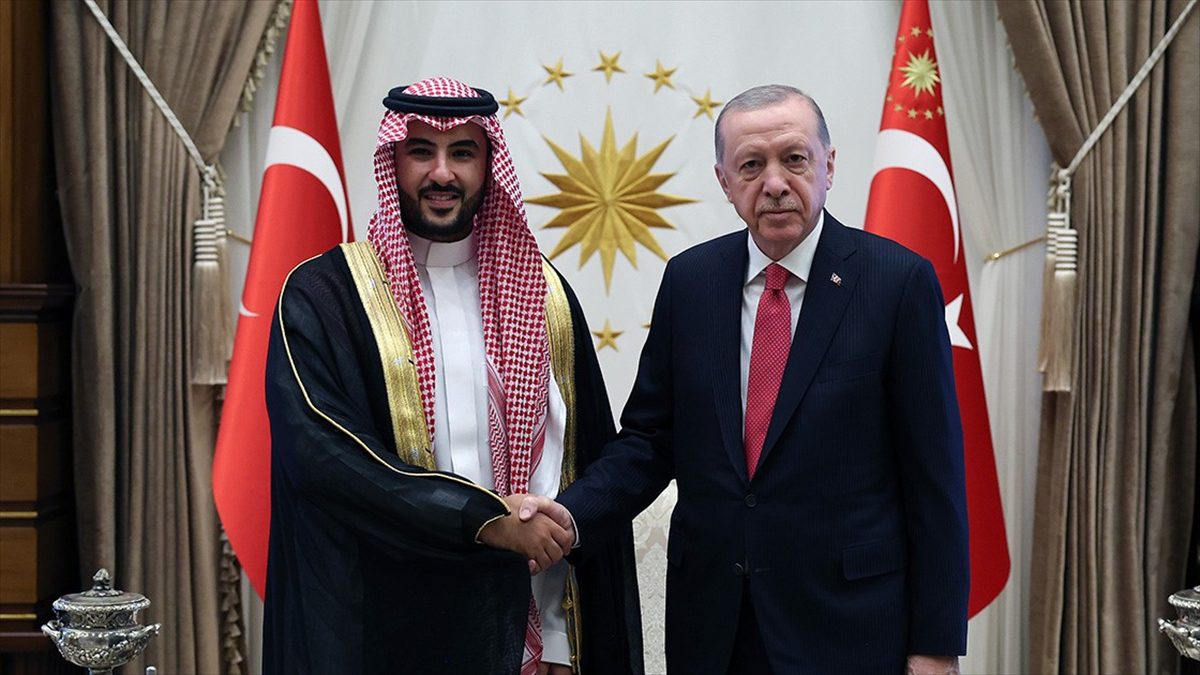 Cumhurbaşkanı Erdoğan, Suudi Arabistan Savunma Bakanı Selman ‘ı kabul etti