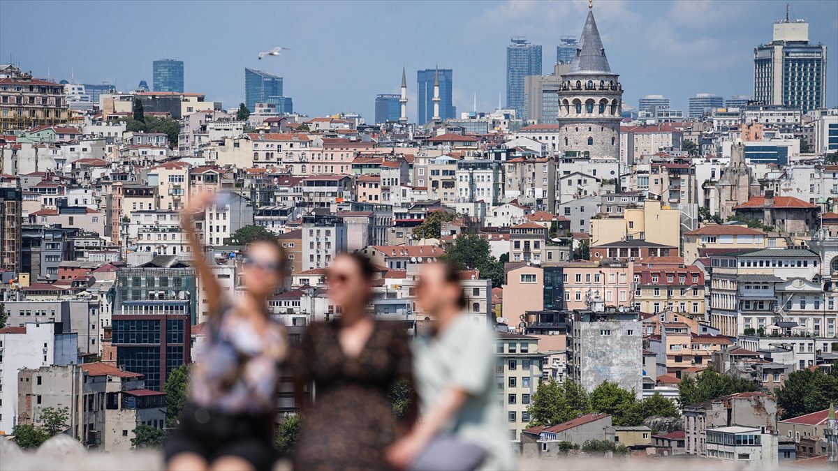 İstanbul’da eyyam-ı bahur’un etkisiyle hissedilen sıcaklık yeniden 40 dereceyi bulacak