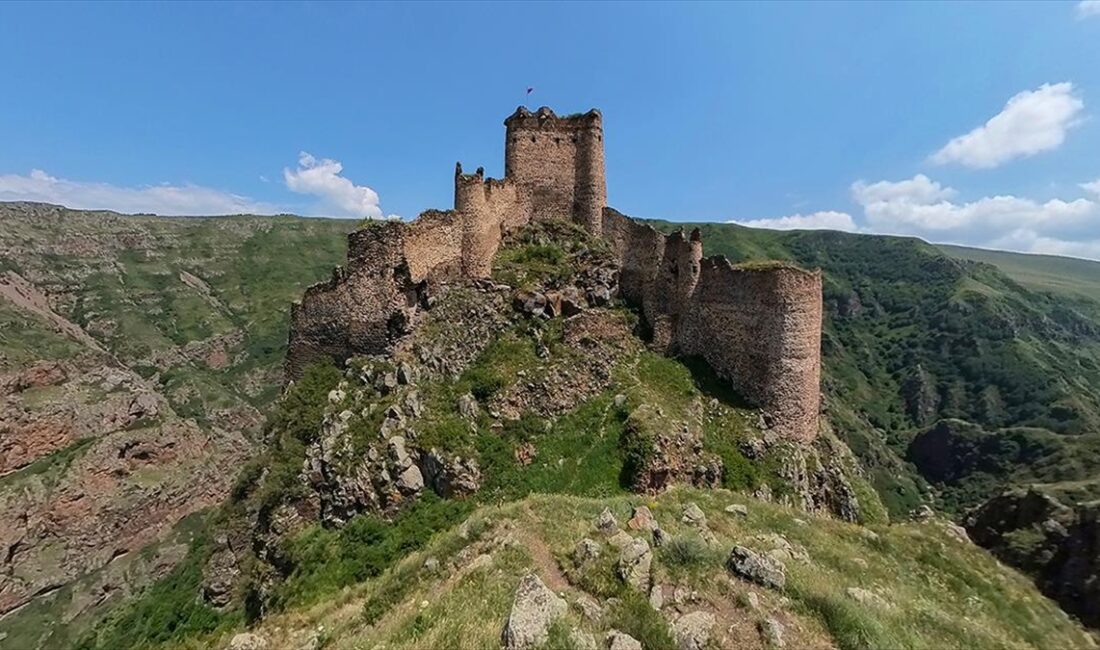 Ardahan'ın Çıldır ilçesindeki Karaçay