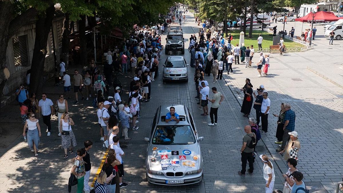 Doğu-Batı Dostluk ve İpek Yolu Rallisi, İstanbul’da başladı