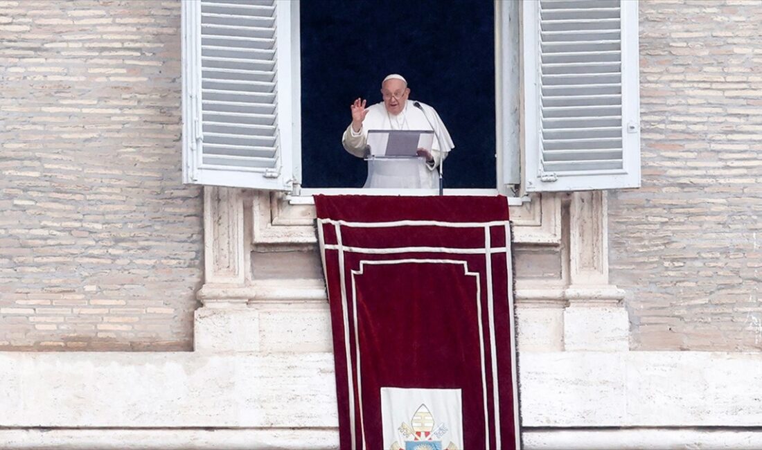 Papa Franciscus, saldırıların sürdüğü