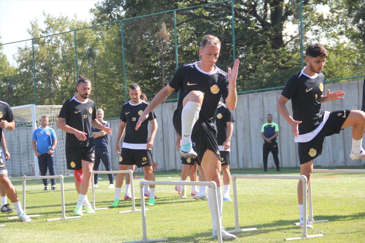 Serik Belediyespor yeni sezon hazırlıklarına başladı