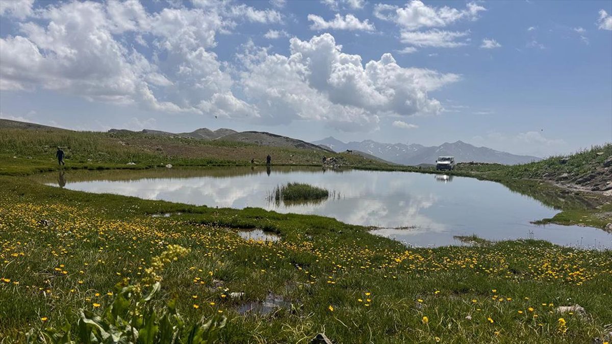 Şırnak’ta 2 bin 625 rakımlı Faraşin Yaylası’ndaki tektonik göller turizme kazandırılmayı bekliyor