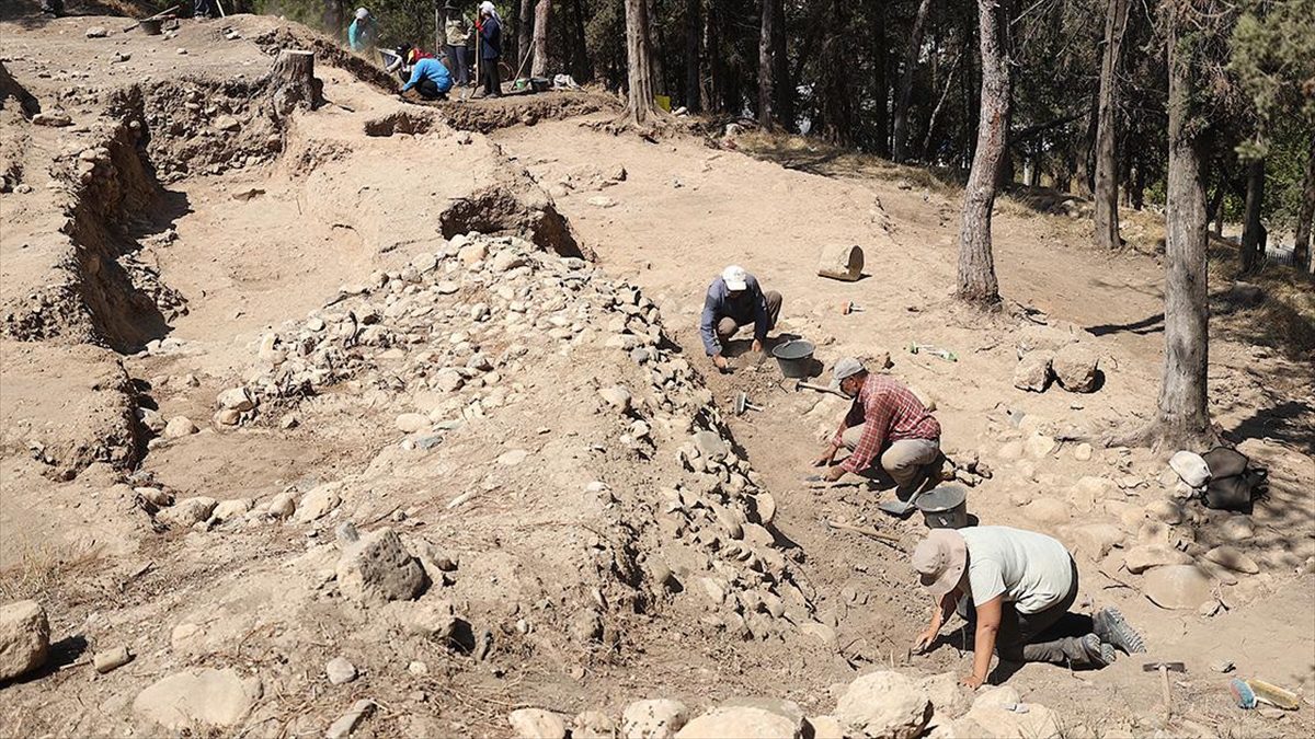 9 bin yıllık Yumuktepe Höyüğü’nde Hitit ve Bizans dönemlerinin izleri araştırılıyor