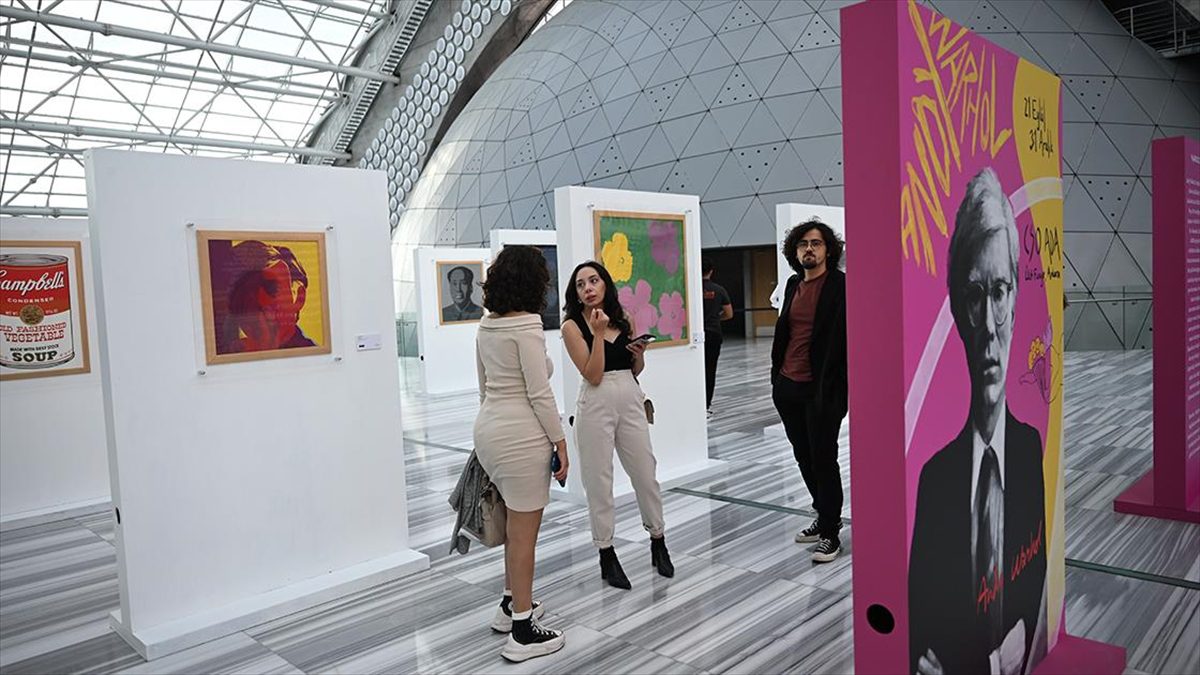 Ankara’da “Warhol’un Dünyası Pop Art’ın İkonu” sergisi açıldı