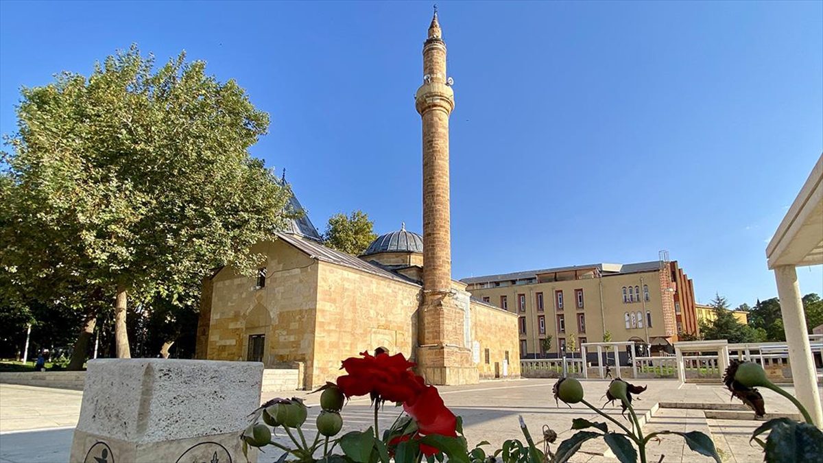 Asırlardır yiğitliği, cömertliği, fedakarlığı ve kardeşliği günümüze taşıyan teşkilat: Ahilik