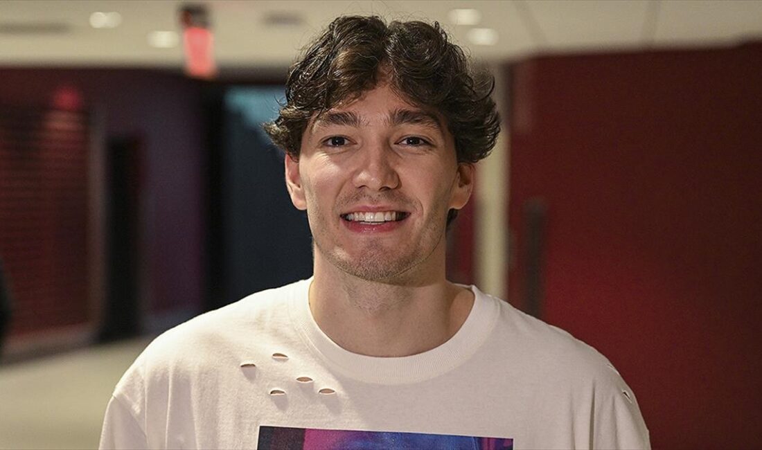 Milli basketbolcu Cedi Osman, Yunanistan'ın Panathinaikos takımına transfer oldu.