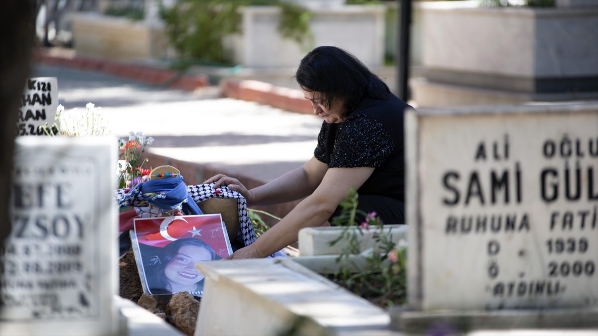 İsrail askerlerince katledilen Eygi’nin mezarına ziyaretler sürüyor