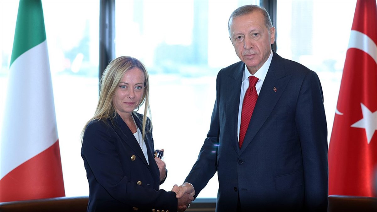 İtalya Başbakanlığı, Meloni ve Cumhurbaşkanı Erdoğan’ın ikili ilişkiler ve bölgesel konuları görüştüğünü açıkladı