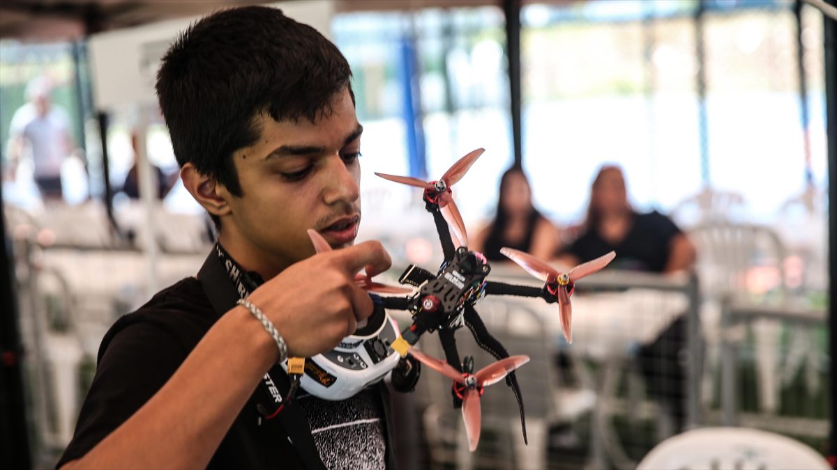 TEKNOFEST Drone Şampiyonası’nın ikinci etabı Mersin’de başladı