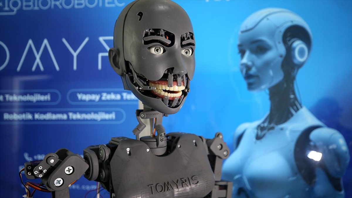 40 günde üretilen yerli insansı robot Tomyris 9 mimik yapabiliyor