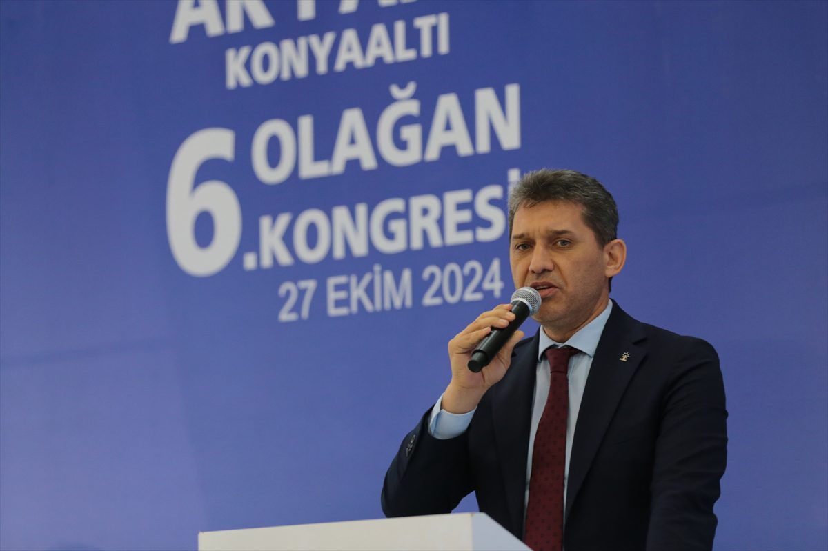 AK Parti Konyaaltı İlçe Başkanlığına Yunus Günal seçildi