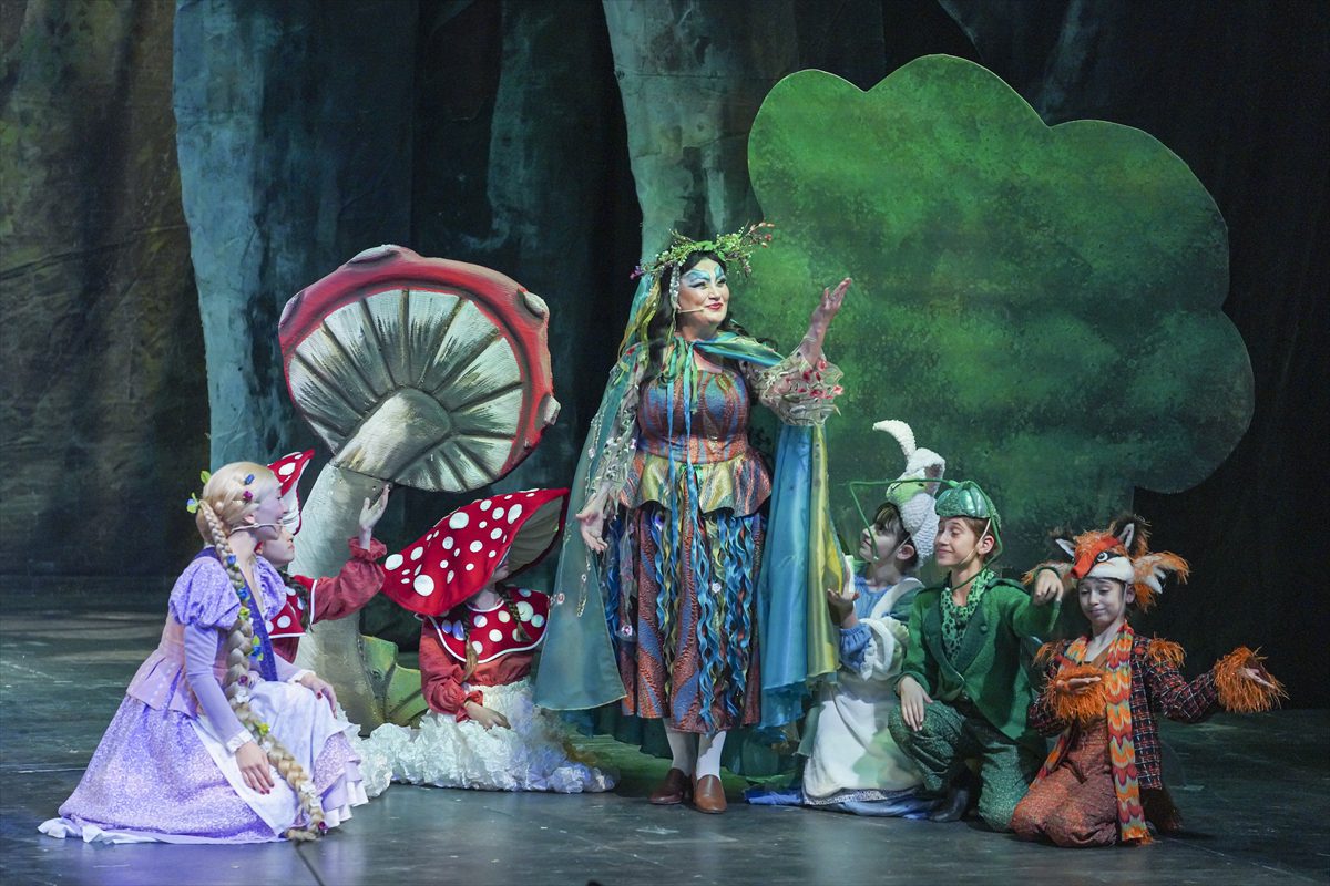 Antalya Devlet Opera ve Balesi çocuk operası “Rapunzel”i sahnelendi