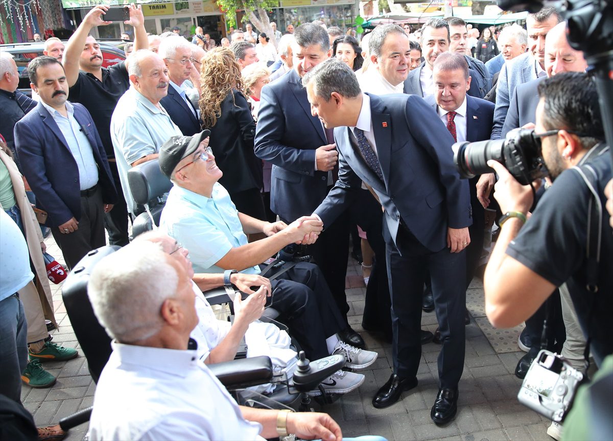 CHP Genel Başkanı Özel, Alanya'da temaslarda bulundu