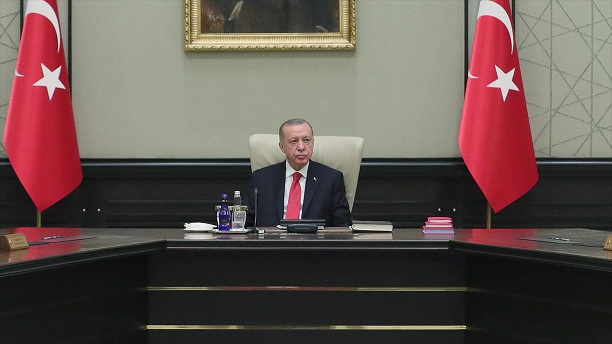 Cumhurbaşkanı Erdoğan'dan güvenlik zirvesi