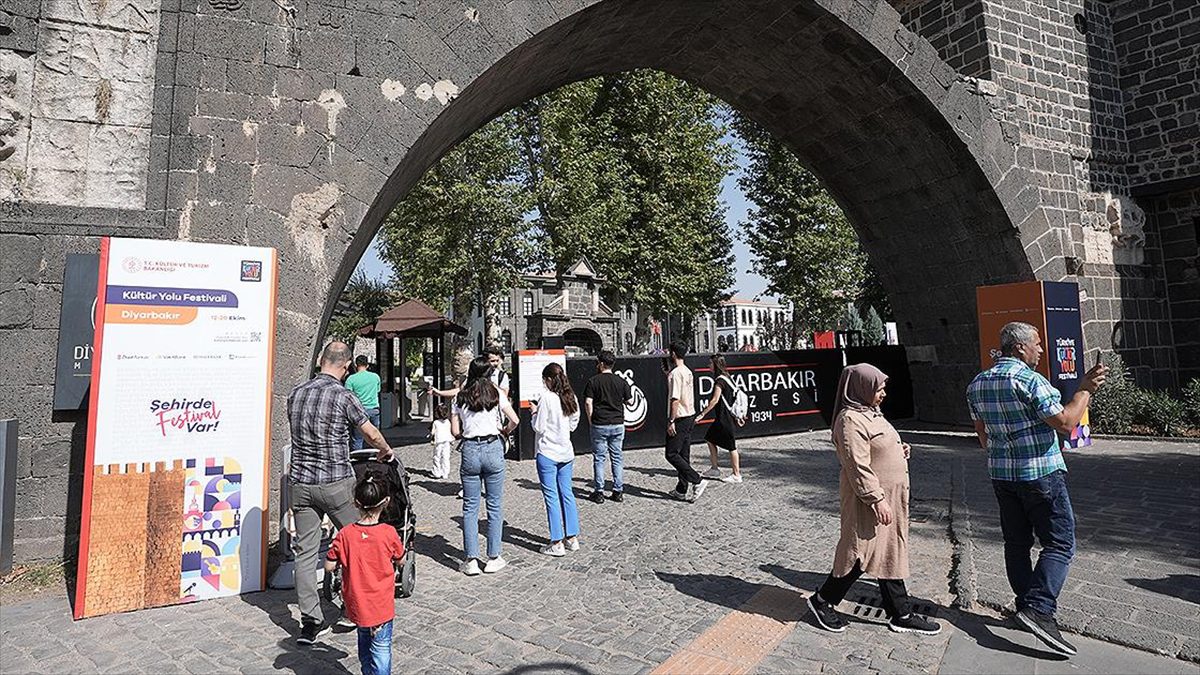 “Diyarbakır Kültür Yolu Festivali” civar kentlerden de ziyaretçileri ağırlıyor