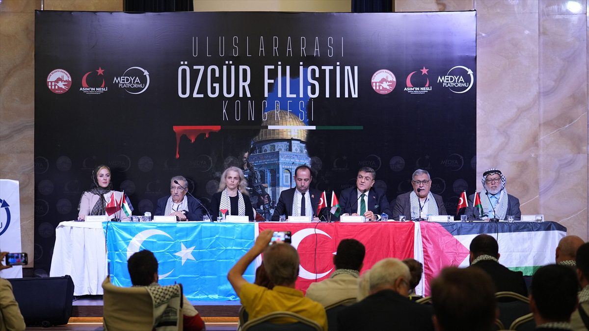 İstanbul’daki “Uluslararası Özgür Filistin Kongresi”nde Filistin direnişinin önemi vurgulandı