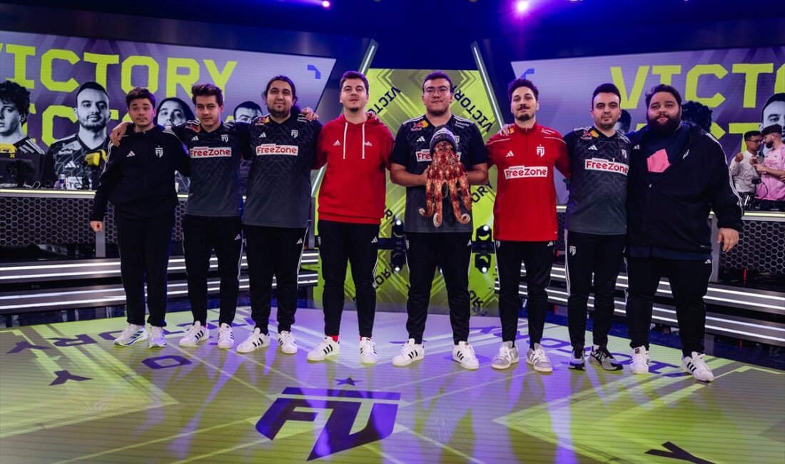 - FUT Esports, Berlin'in