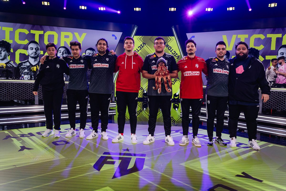 Red Bull Home Ground Türkiye Finali'ni FUT Esports takımı kazandı