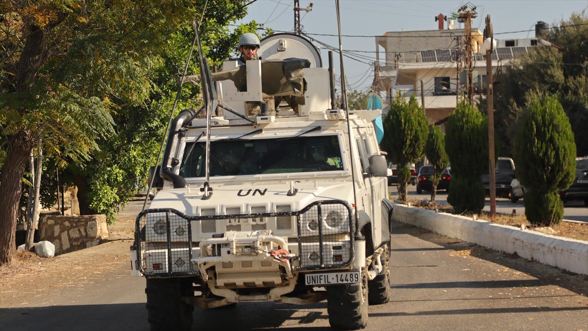 UNIFIL Sözcüsü Tenenti: İsrail'in kasıtlı saldırılarına rağmen Lübnan'da kalmaya devam edeceğiz